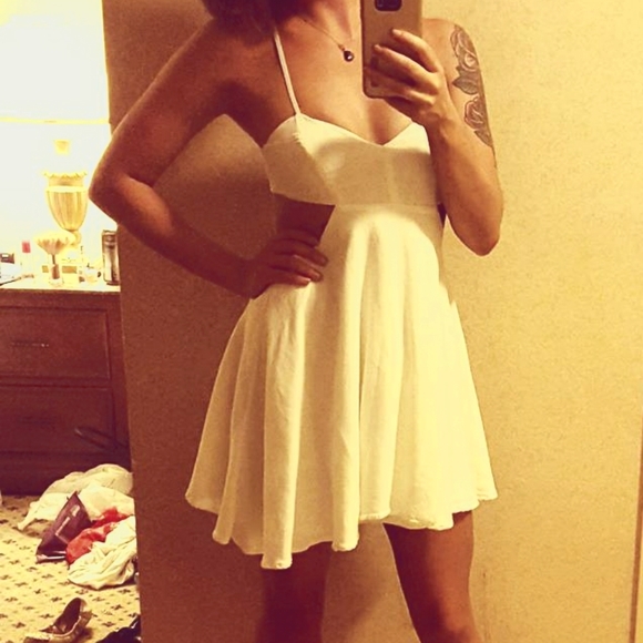 Dresses & Skirts - White Cutout Dress